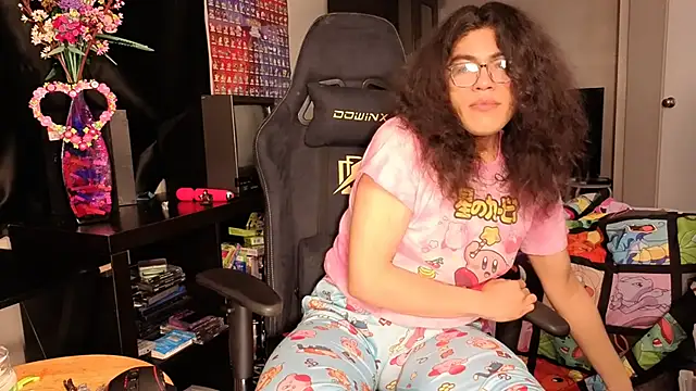 ShinyCherub online show from March 18, 2025, 10:39 am