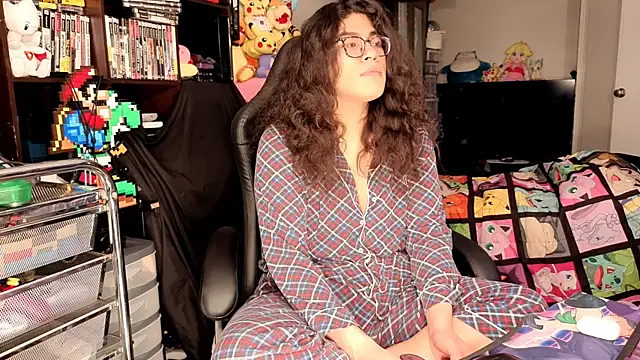 ShinyCherub online show from April 9, 2026, 7:47 am