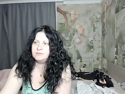 Lillian2 online show from March 17, 2026, 3:15 pm