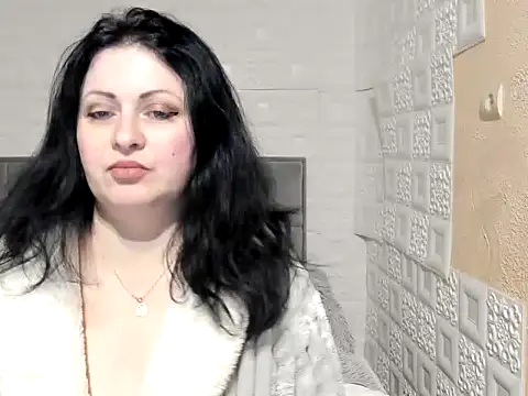 Lillian2 online show from March 2, 2025, 9:41 pm