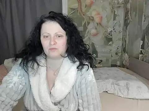 Lillian2 online show from December 17, 2025, 8:52 am