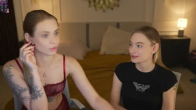 Snapshot of Angy_Netal chatting on October 1, 2025, 10:52 am Angy Netal online show from October 1, 2025, 10:52 am