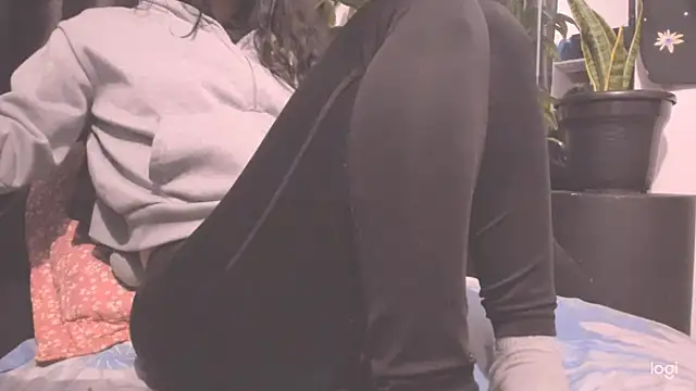 MYFAVOURITESTRAGER online show from November 29, 2025, 5:29 am