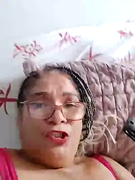 Snapshot of Delicy1 chatting on February 7, 2025, 4:24 pm Delicy1 online show from February 7, 2025, 4:24 pm