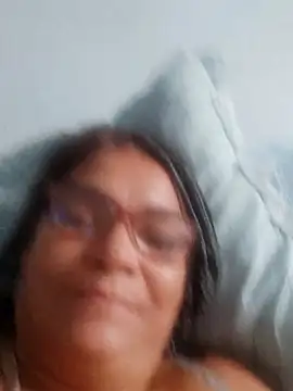 Snapshot of Delicy1 chatting on February 25, 2025, 1:20 am Delicy1 online show from February 25, 2025, 1:20 am
