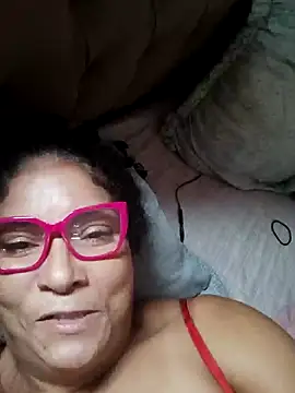 Snapshot of Delicy1 chatting on January 17, 2025, 12:31 pm Delicy1 online show from January 17, 2025, 12:31 pm