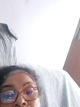 Snapshot of Delicy1 chatting on January 27, 2025, 4:33 pm Delicy1 online show from January 27, 2025, 4:33 pm