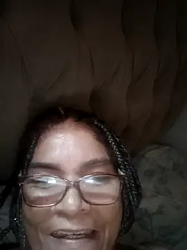 Snapshot of Delicy1 chatting on February 16, 2025, 10:54 am Delicy1 online show from February 16, 2025, 10:54 am