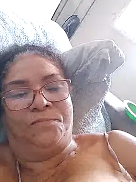 Snapshot of Delicy1 chatting on January 27, 2025, 12:26 pm Delicy1 online show from January 27, 2025, 12:26 pm