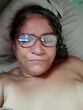 Snapshot of Delicy1 chatting on February 14, 2025, 12:25 pm Delicy1 online show from February 14, 2025, 12:25 pm