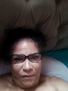Snapshot of Delicy1 chatting on October 18, 2025, 10:17 am Delicy1 online show from October 18, 2025, 10:17 am