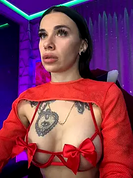 Queen of pain online show from October 5, 2025, 7:10 am