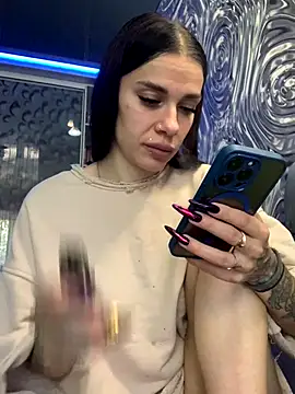 Queen of pain online show from September 21, 2025, 6:51 am