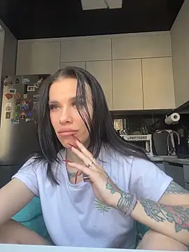 Queen of pain online show from March 15, 2026, 6:42 am