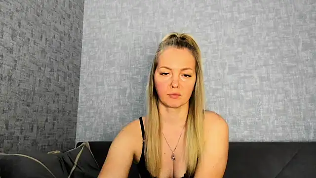 iam Venus online show from April 9, 2026, 12:00 pm