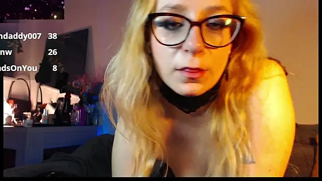 welliza online show from March 11, 2025, 2:53 am