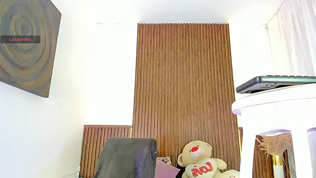 BunnyHotsx online show from September 26, 2025, 5:25 am