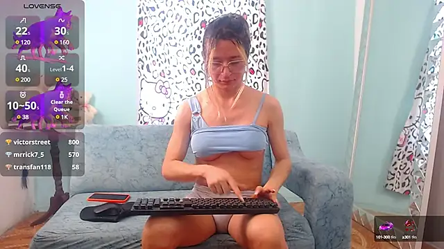 Snapshot of heidy_sweetts chatting on February 23, 2025, 6:01 pm heidy sweetts online show from February 23, 2025, 6:01 pm