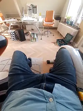 jk1981jk online show from September 29, 2025, 7:26 am