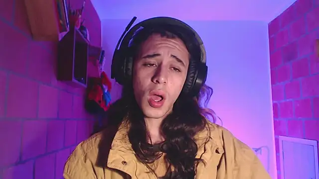 Snapshot of dussan chatting on March 18, 2025, 5:12 am dussan online show from March 18, 2025, 5:12 am