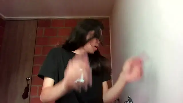 Snapshot of dussan chatting on October 4, 2025, 2:40 pm dussan online show from October 4, 2025, 2:40 pm