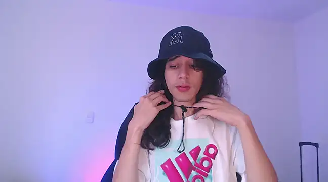 Snapshot of dussan chatting on February 15, 2025, 6:33 pm dussan online show from February 15, 2025, 6:33 pm