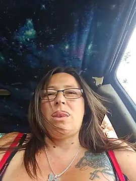 angelbaby1998 online show from May 14, 2026, 9:34 pm