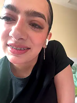 Snapshot of Nicollemays chatting on November 11, 2025, 2:34 pm Nicollemays online show from November 11, 2025, 2:34 pm