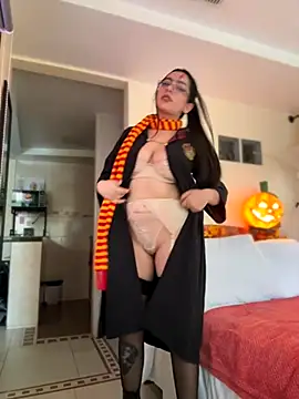 Snapshot of Nicollemays chatting on October 16, 2025, 5:21 pm Nicollemays online show from October 16, 2025, 5:21 pm