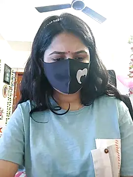 Snapshot of Suvosri chatting on March 5, 2025, 7:05 am Suvosri online show from March 5, 2025, 7:05 am