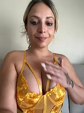 Snapshot of Cute_Anissa chatting on May 27, 2026, 1:51 pm Cute Anissa online show from May 27, 2026, 1:51 pm