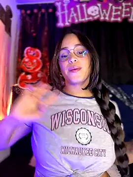 Snapshot of Merloth chatting on October 15, 2025, 4:11 am Merloth online show from October 15, 2025, 4:11 am