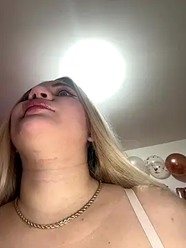 Celestedubois online show from November 28, 2025, 6:52 pm