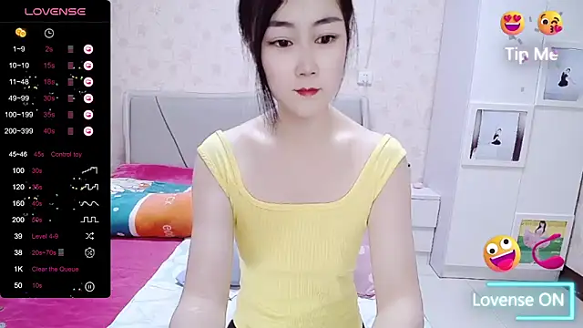 Snapshot of Elvira_baby chatting on March 3, 2025, 4:43 am Elvira baby online show from March 3, 2025, 4:43 am