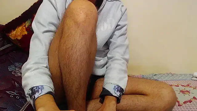 Snapshot of Alexdelarge323 chatting on March 6, 2025, 5:43 pm Alexdelarge323 online show from March 6, 2025, 5:43 pm