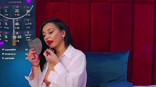 MadyLuxxx online show from March 8, 2025, 11:49 pm