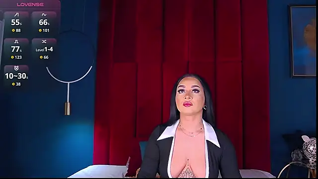 MadyLuxxx online show from January 16, 2026, 7:40 pm