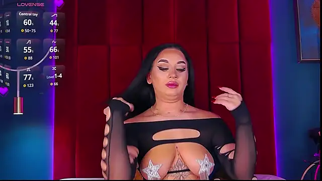 MadyLuxxx online show from October 8, 2025, 7:03 pm