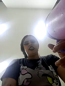 MariaGaitan online show from November 19, 2025, 7:03 pm