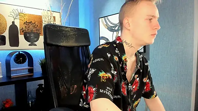 Snapshot of AlexxSweet chatting on March 15, 2025, 6:36 am AlexxSweet online show from March 15, 2025, 6:36 am