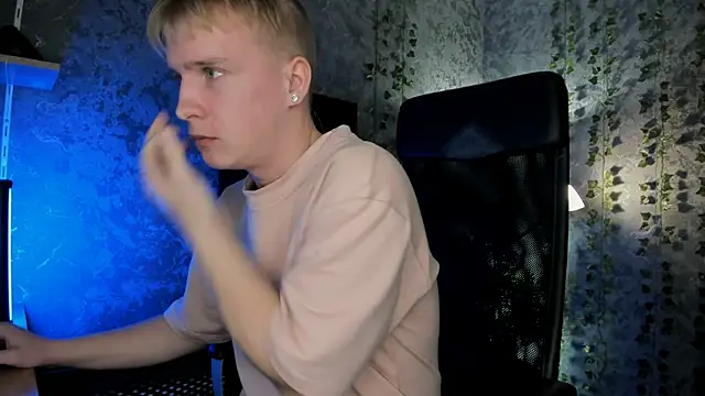 Snapshot of AlexxSweet chatting on September 27, 2025, 6:30 am AlexxSweet online show from September 27, 2025, 6:30 am