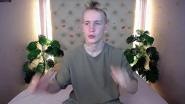 Snapshot of AlexxSweet chatting on March 10, 2025, 10:50 am AlexxSweet online show from March 10, 2025, 10:50 am