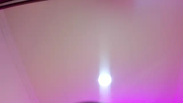 nalalye cruzz  online show from March 7, 2026, 2:51 am