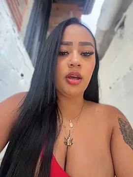 Luisa Fernandaa online show from May 14, 2026, 9:45 pm