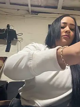 Snapshot of Luisa_Fernandaa chatting on February 2, 2026, 12:20 am Luisa Fernandaa online show from February 2, 2026, 12:20 am