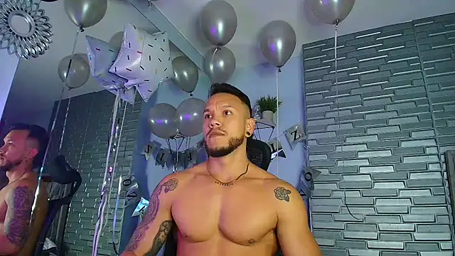 ARON TAYLER01 online show from February 20, 2026, 10:28 am