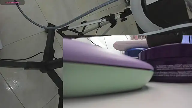 bellacutey  online show from February 28, 2025, 8:28 pm