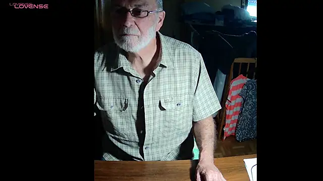 Snapshot of terrybare chatting on July 17, 2026, 12:24 pm terrybare online show from July 17, 2026, 12:24 pm