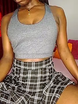 NicRaisaa online show from October 15, 2025, 5:17 am