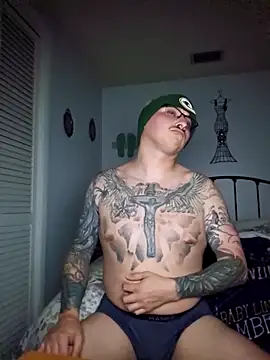 Snapshot of MrBiggBallz chatting on December 20, 2025, 4:15 am MrBiggBallz online show from December 20, 2025, 4:15 am